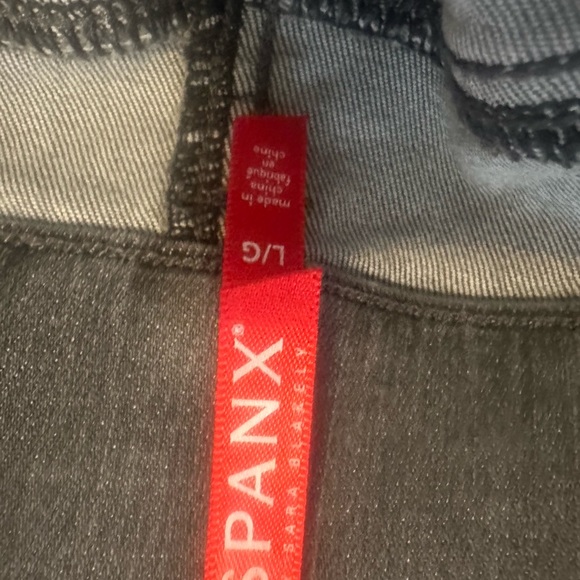 Spanx jeans - Picture 3 of 3